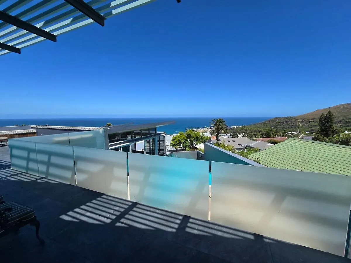 A Symphony Of Glass, Sea & Skies Ciudad del Cabo 0*,