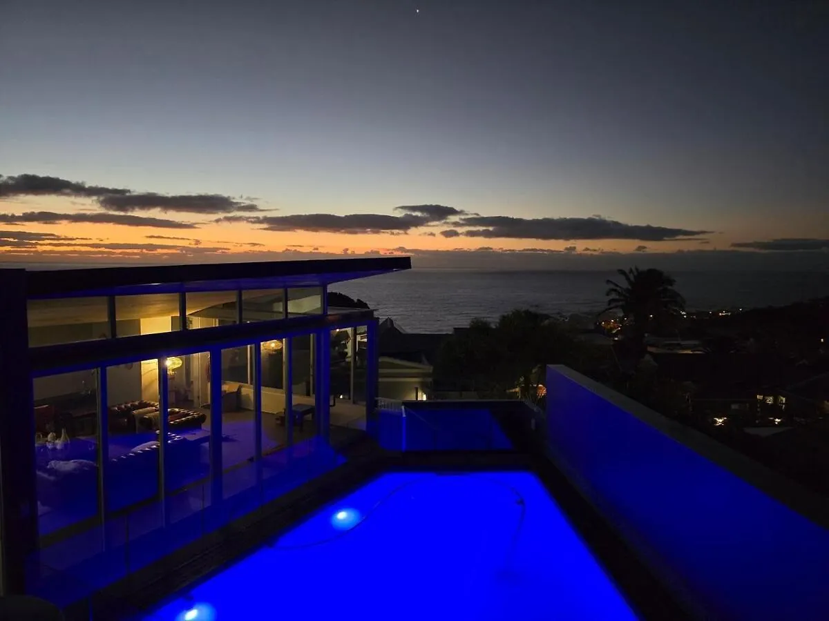 A Symphony Of Glass, Sea & Skies Ciudad del Cabo 0*,