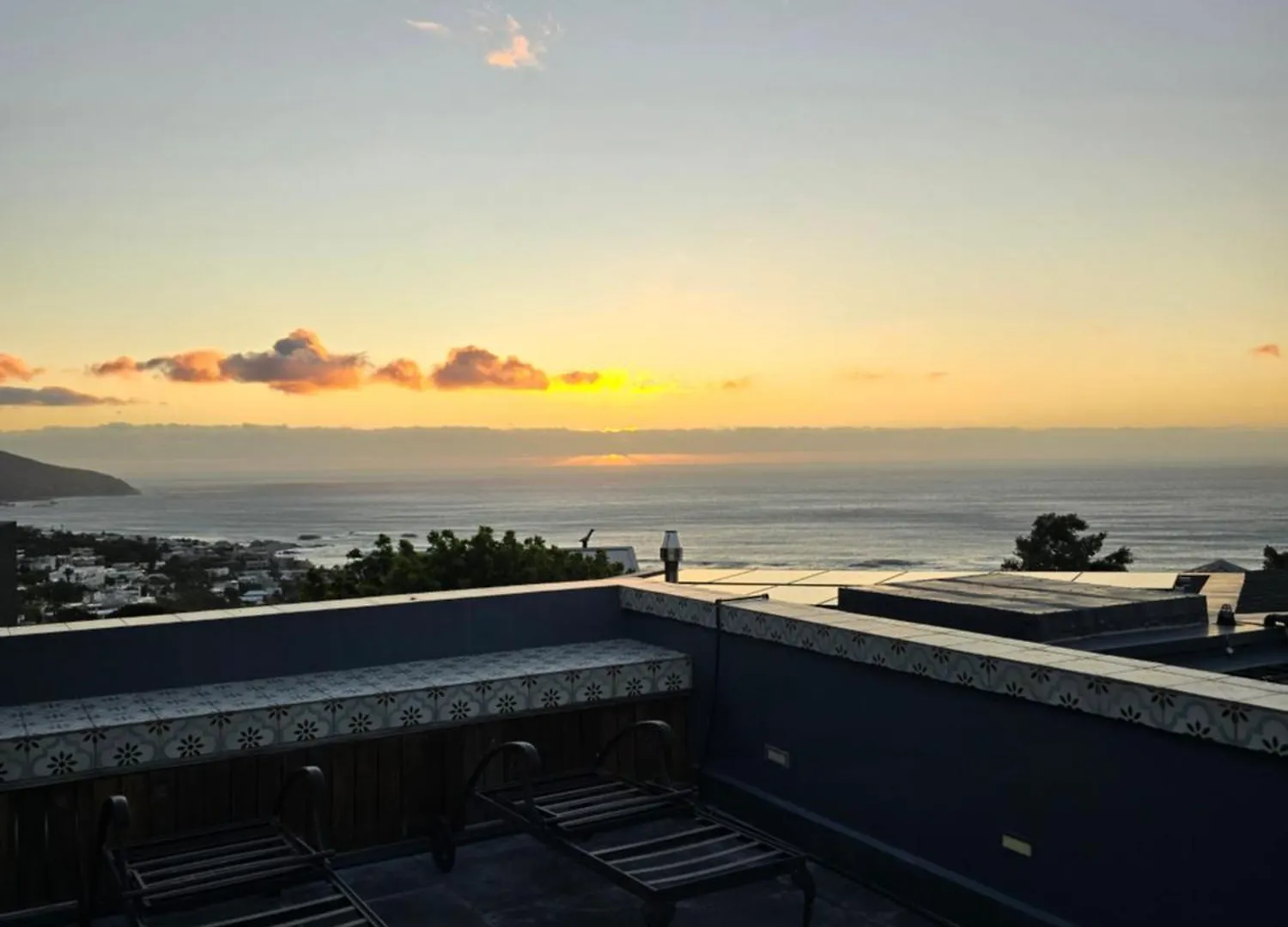 A Symphony Of Glass, Sea & Skies Ciudad del Cabo
